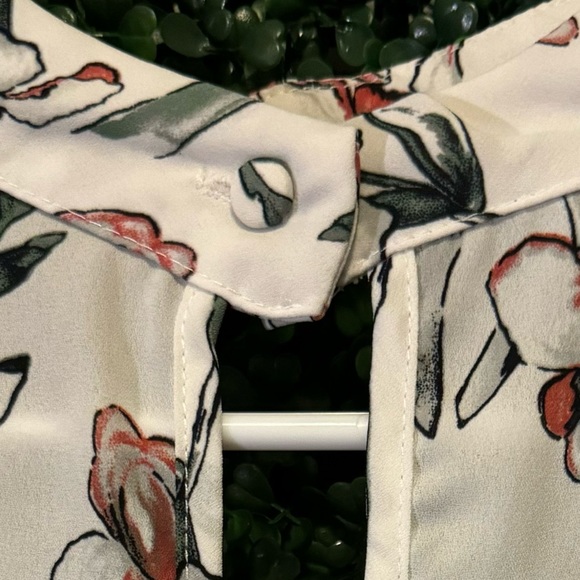 AUDREY 3+1 PLUNGE V Neck HALTER TOP - Picture 4 of 4